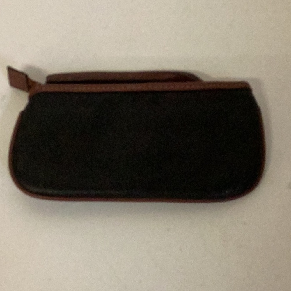 B.O.C Brown and black wristlet - Picture 3 of 5